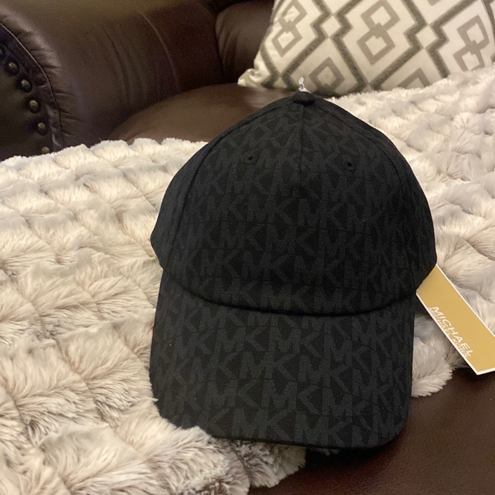 MK BLACK LOGO WOMENS HAT